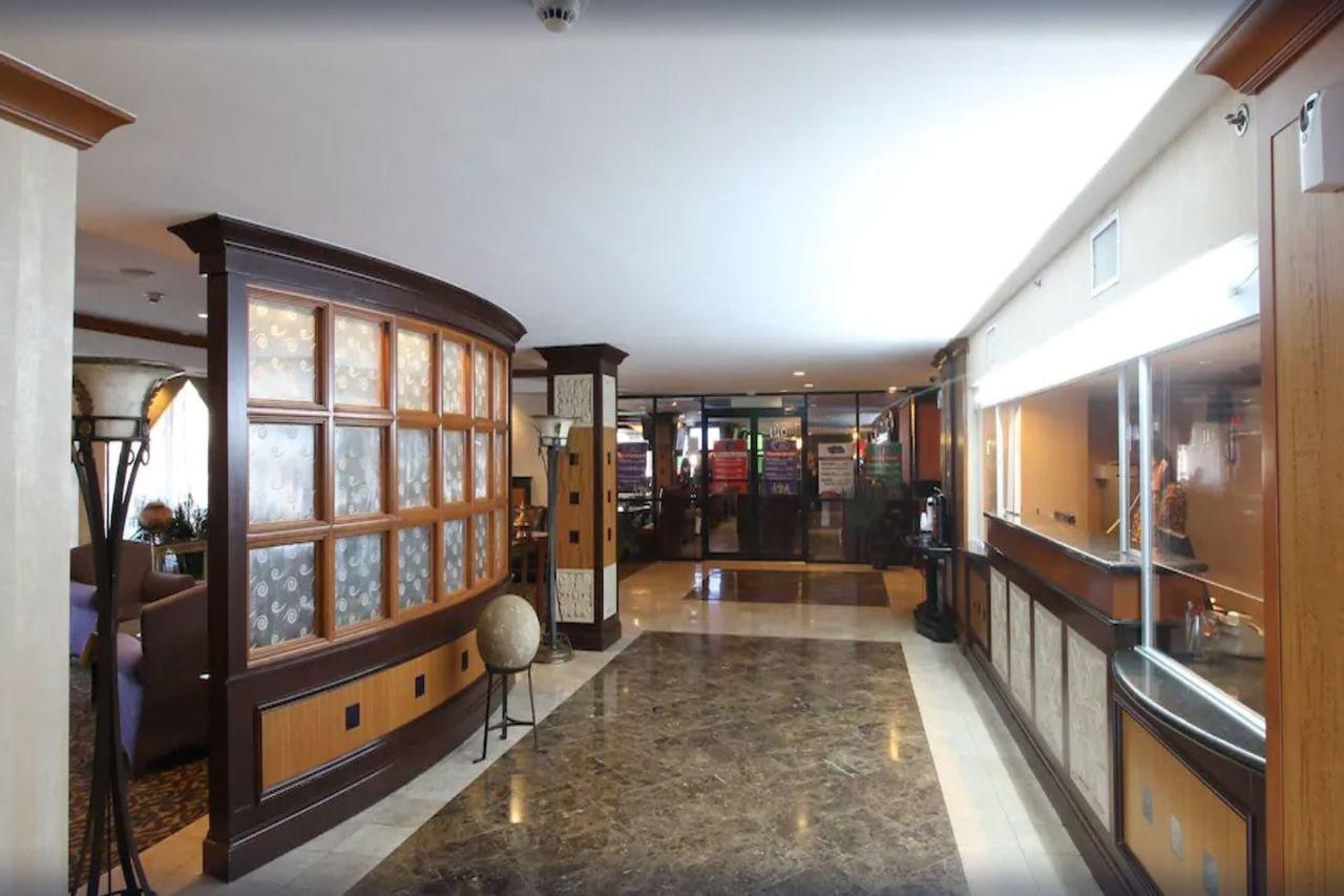 Clarion Hotel Park Central Dallas Dış mekan fotoğraf